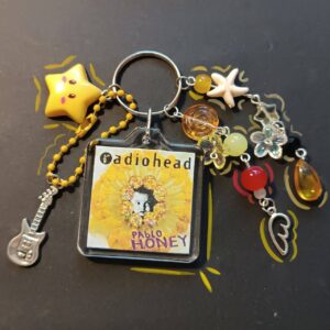 Двосторонній брелок з Radiohead  made by Корочка