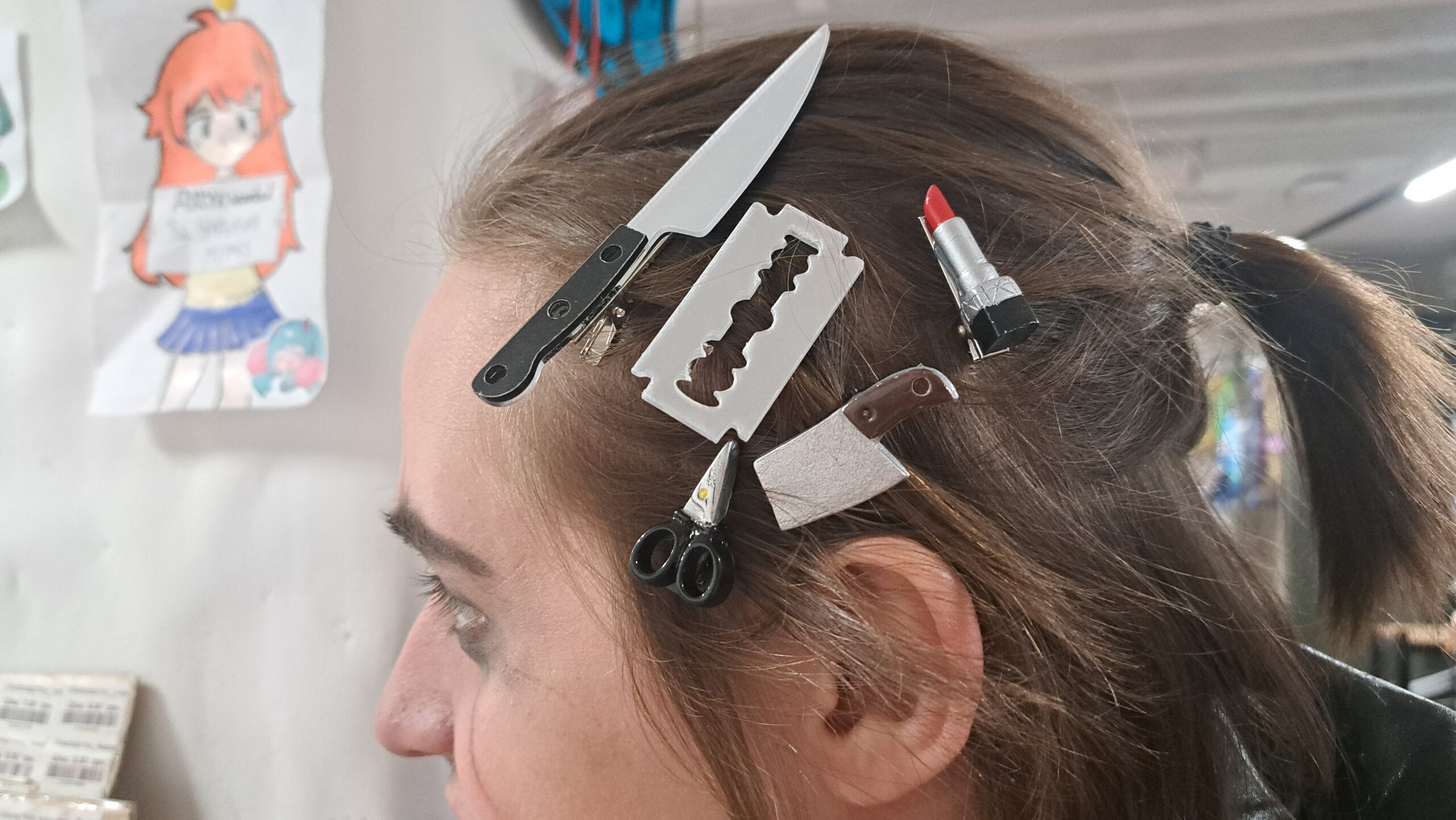 Заколка для волосся_Леза/ножиці/помада